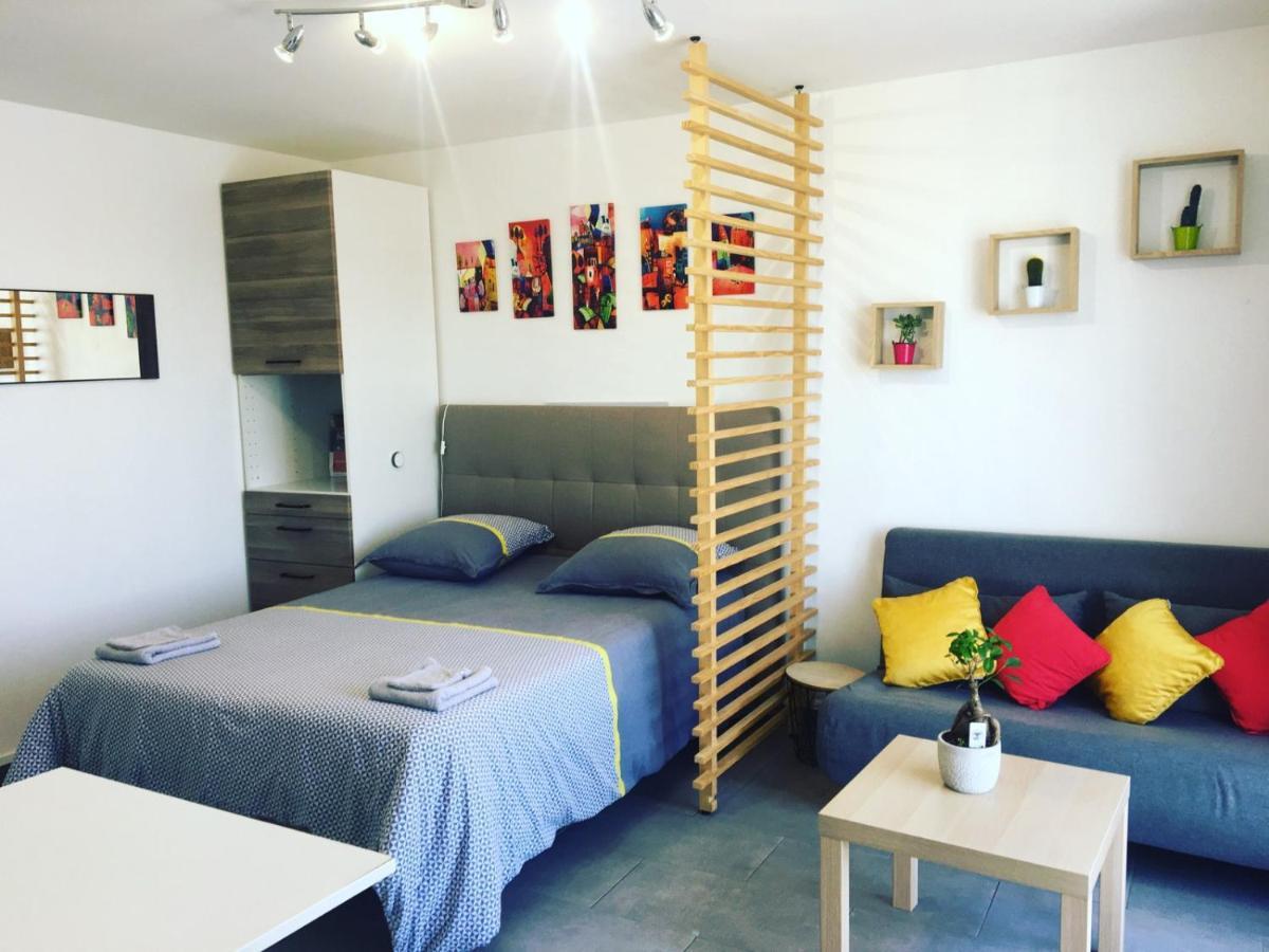 Suite Athena - Melun Gare Rer - Studio Avec Balcon Et Parking المظهر الخارجي الصورة